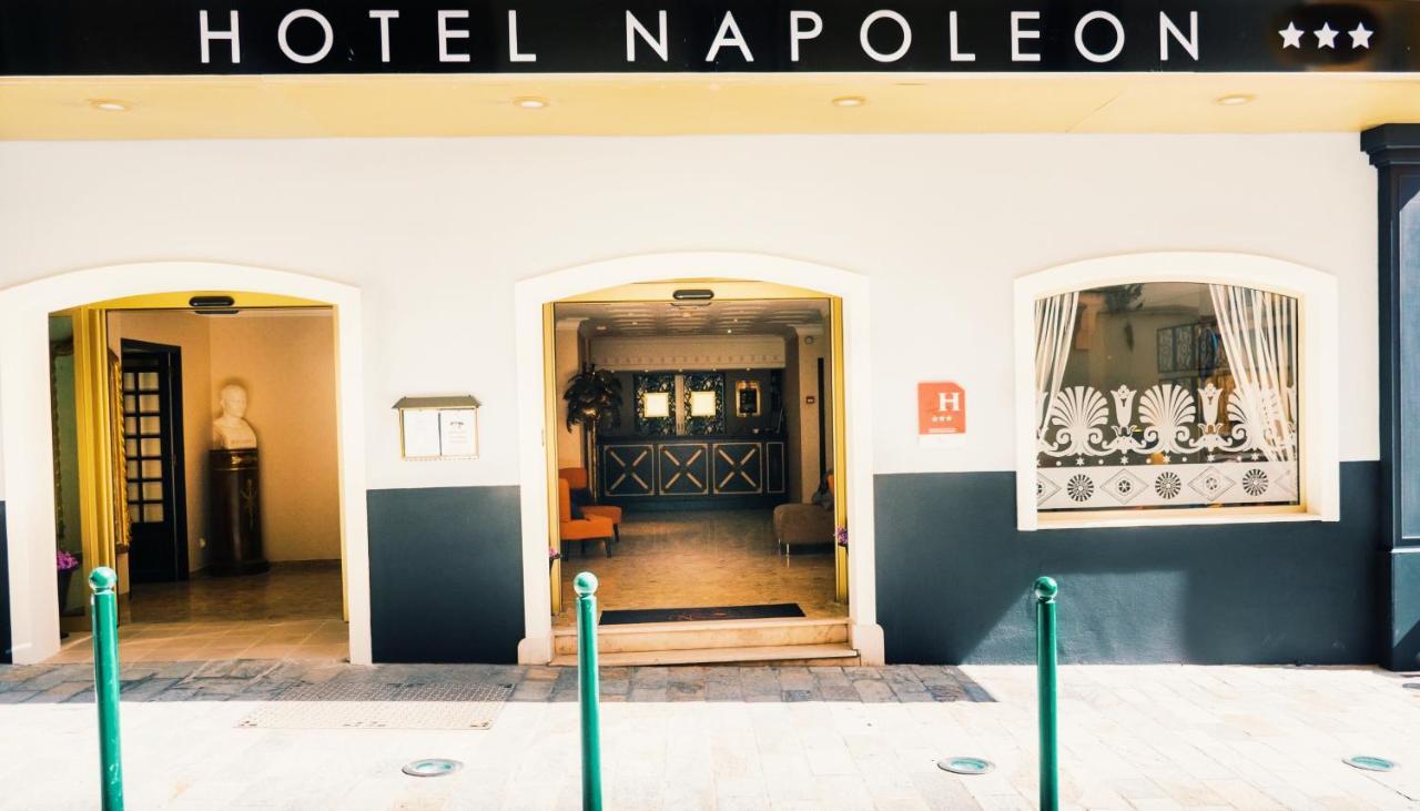 Napoleon Hotel อฌักซิโอ้ ภายนอก รูปภาพ